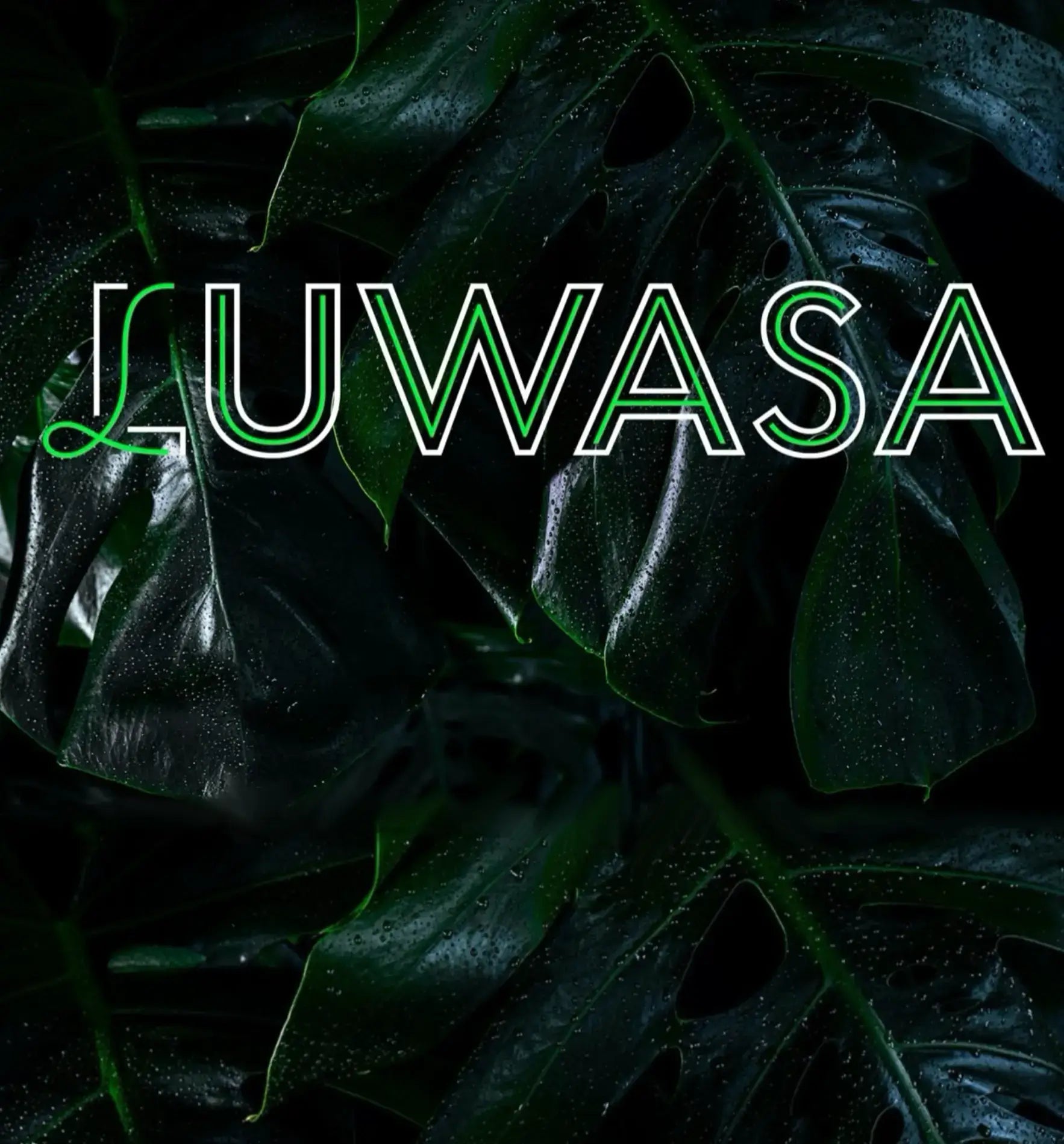 Logo von LUWASA auf einem Hintergrund aus grünen Blättern, geeignet für Growshop-Daten.