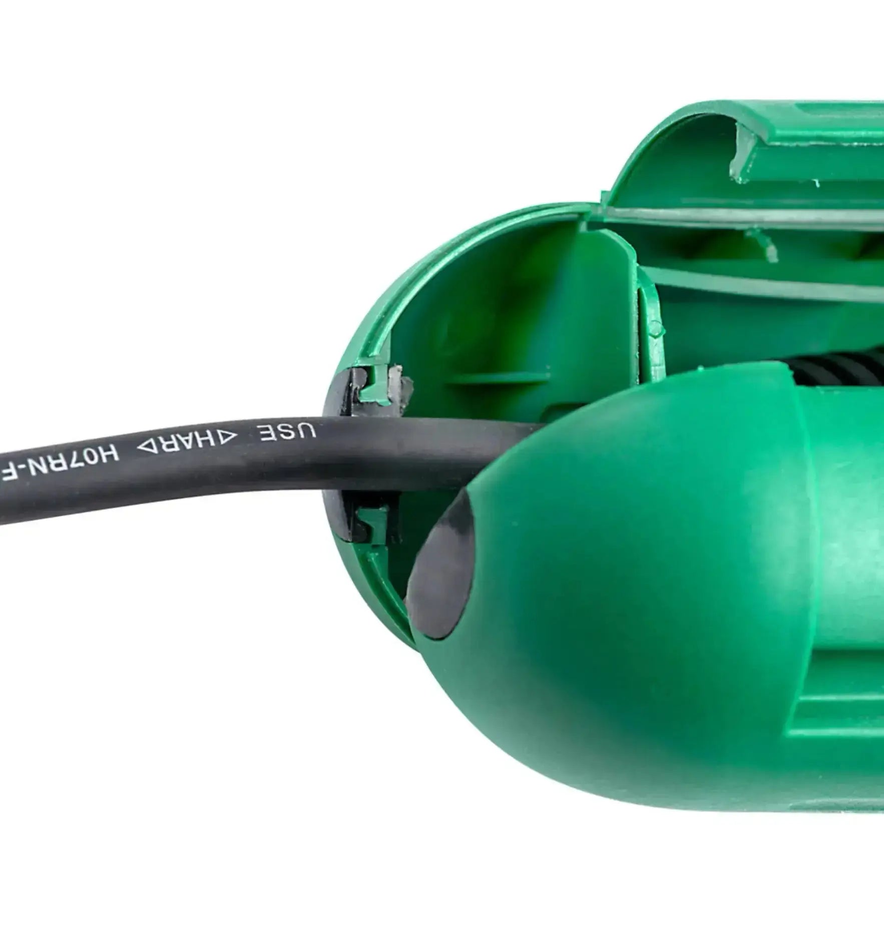 Brennstuhl Safe Box Steckleiste mit mehreren Steckdosen und Schutzabdeckung, ideal für sichere Stromversorgung.