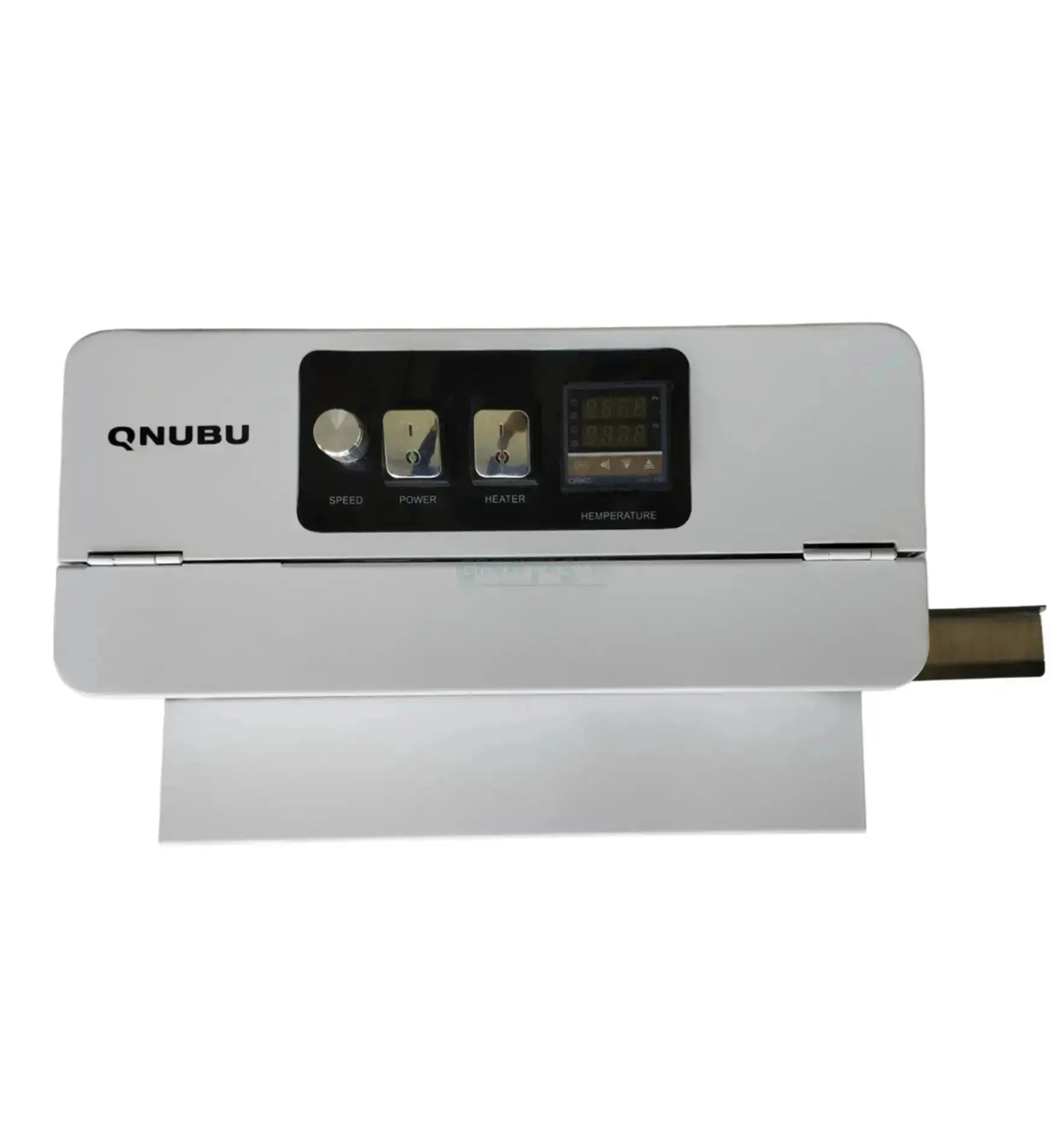 Qnubu automatische kontinuierliche Beutelverschließmaschine für effizientes Verpacken, mit Kabel und Bedienelementen sichtbar