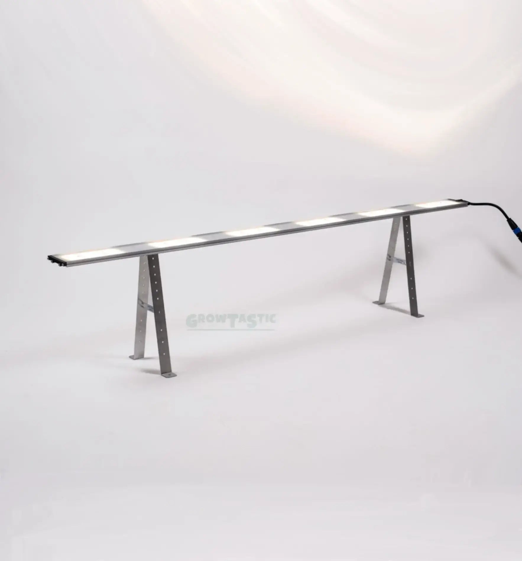 SANlight Stixx 6-150 Undercanopy & Toplight LED