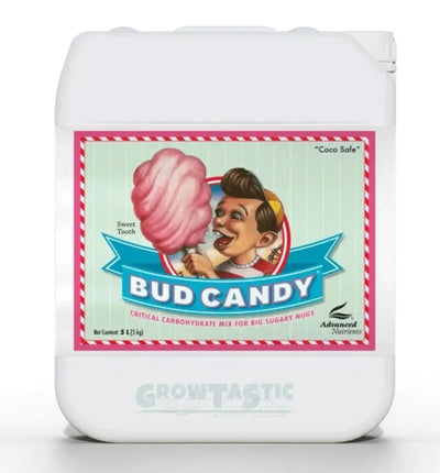 Flasche Advanced Nutrients Bud Candy® Dünger für Pflanzen, 250 ml, mit grünem Etikett und Dosierpumpe, auf weißem Hintergrund