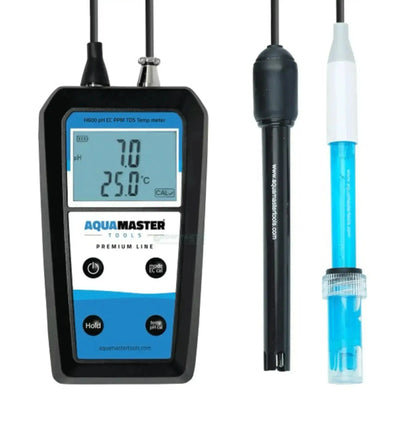 Aquamas­ter Tools Pro Handheld Messgerät H600 zeigt ein digitales Wasserqualitätsmessgerät mit Display und Bedienelementen.