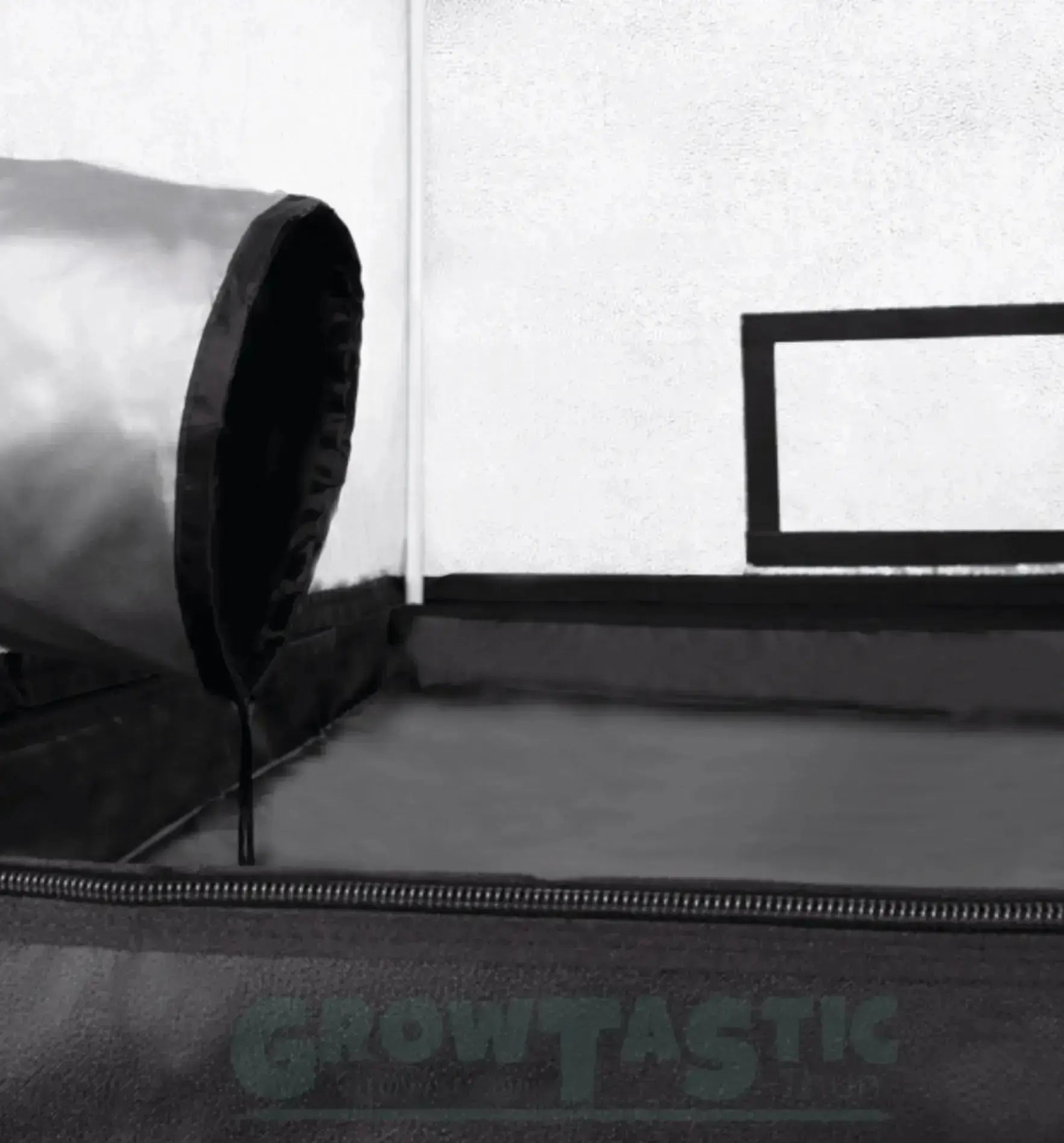 Garden Highpro GHP Growbox Pro Box Basic L mit rechteckiger Grundfläche, 120x60x180 cm, für optimale Pflanzenzucht.