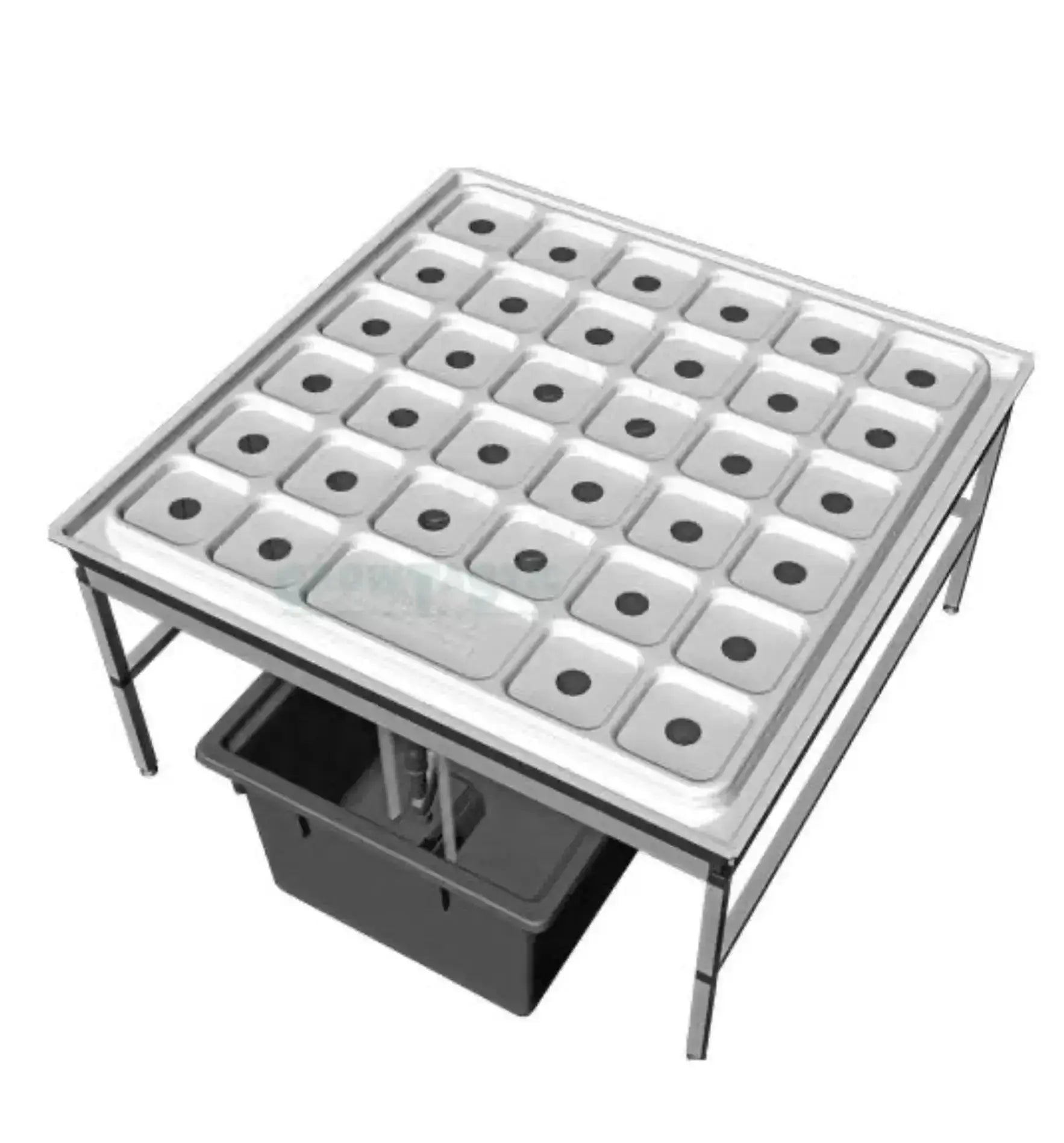 GrowSYSTEM Aeroponic Bewässerungssystem von GrowTOOL, moderne Pflanzenbewässerung für gesunde Pflanzen.