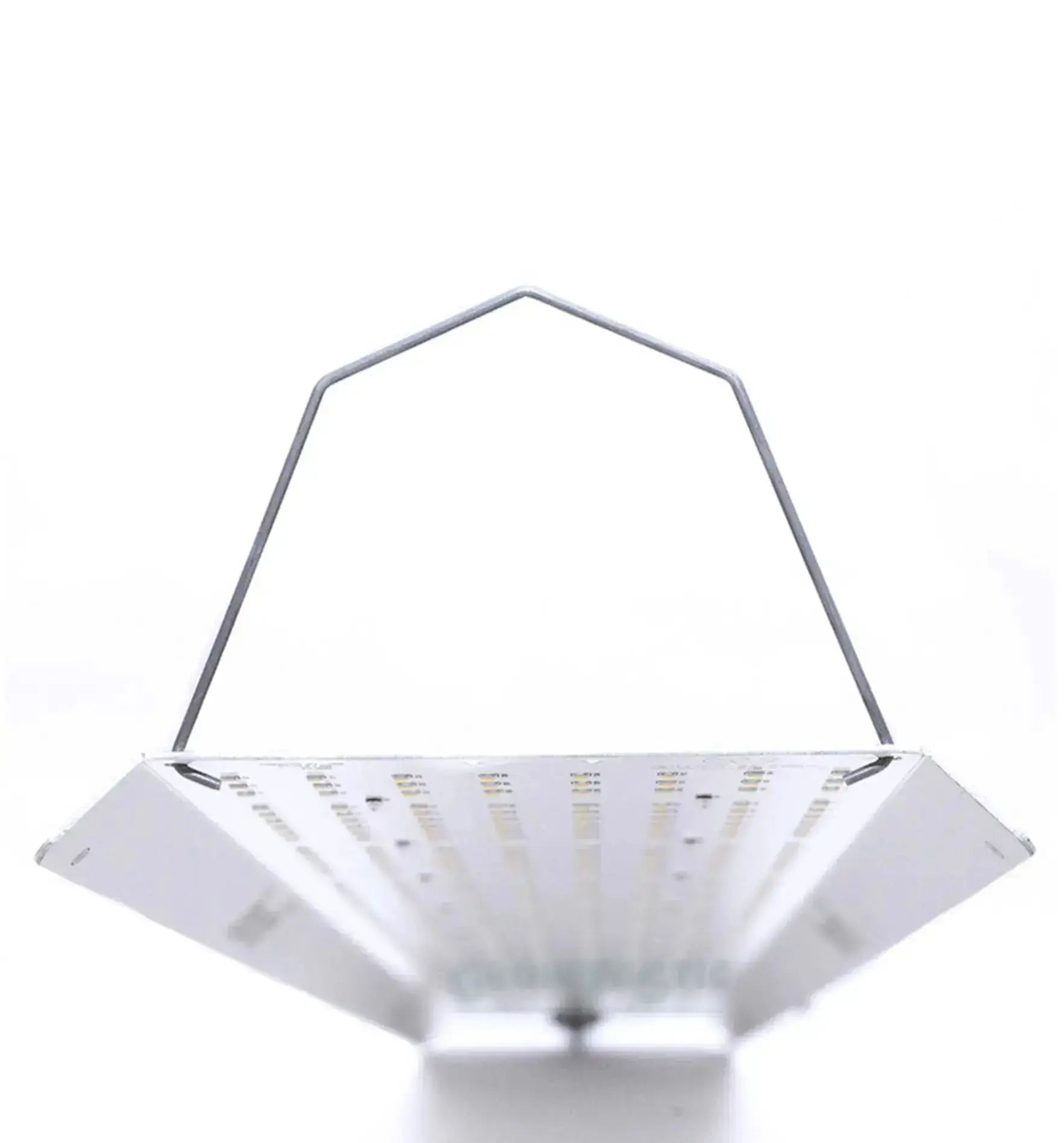 Hortione LED Pflanzenleuchte 600, 220W, mit 610µmol/s für effiziente Pflanzenbeleuchtung, von Hortimol.