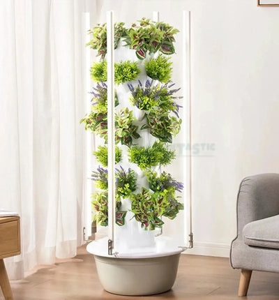 Hydroponischer Sky Tower PRO von HTP, vertikales System für den Anbau von Gemüse und Kräutern in Innenräumen.