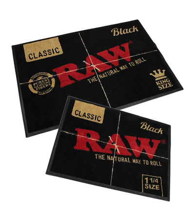 RAW Black Fussmatte Fan Edition, schwarzer Teppich mit RAW-Logo, 60 x 80 cm, ideal als Fußmatte für den Eingangsbereich