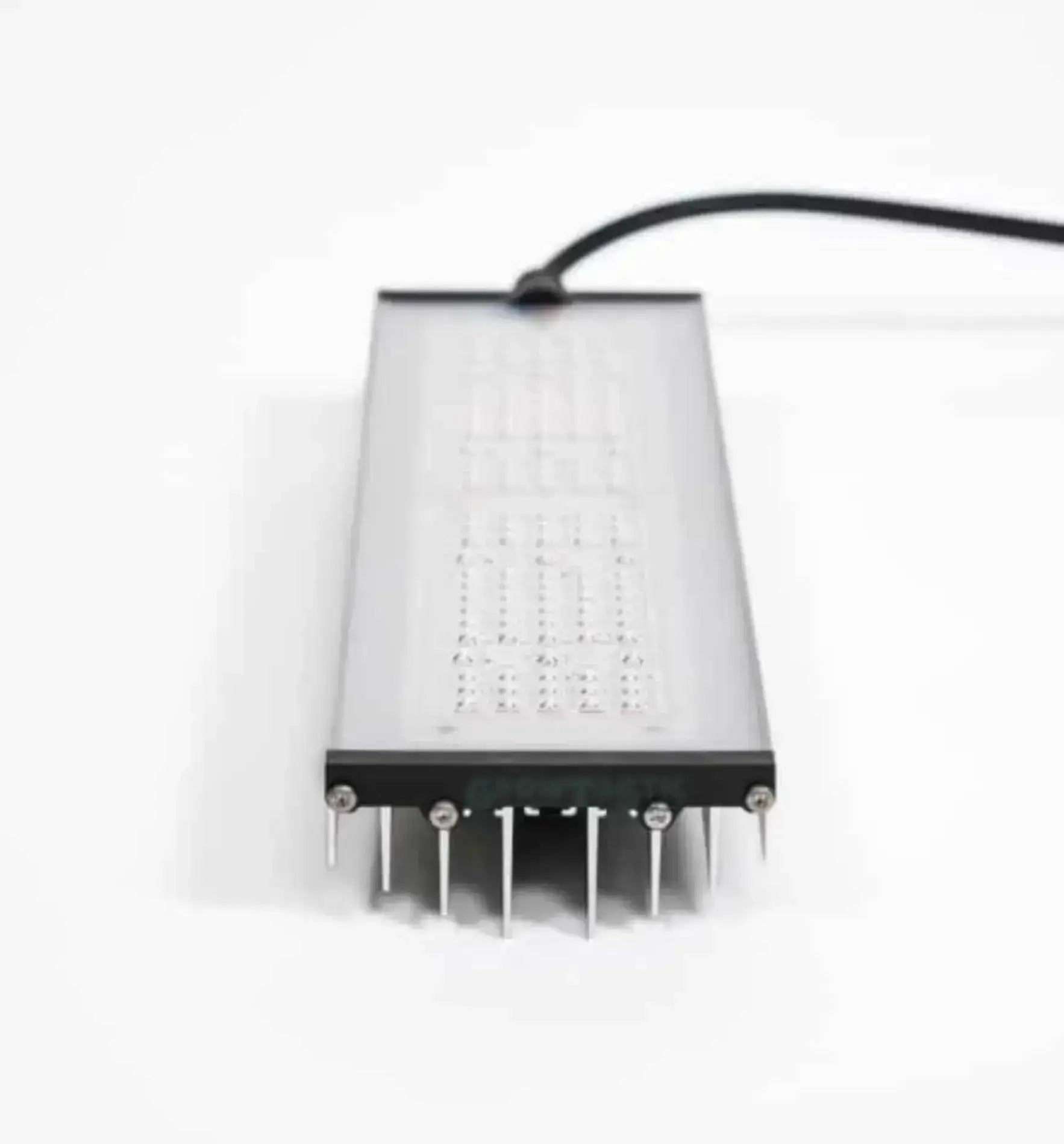 Sanlight Stixx LED 50 Pflanzenleuchte, kompakte LED-Leuchte für optimale Pflanzenbeleuchtung, schwarzes Gehäuse, sichtbare LEDs.