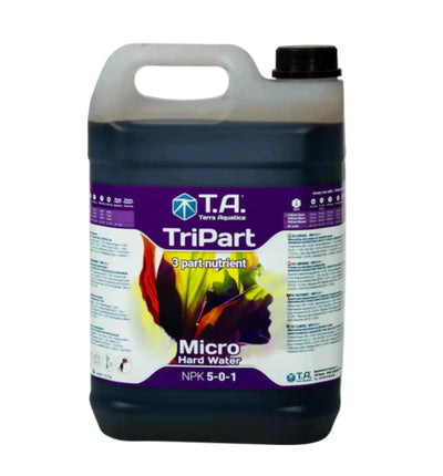 Terra Aquatica TriPart® Micro Dünger in 500 ml Flasche, für Pflanzenpflege, zeigt die Flasche vor einem weißen Hintergrund